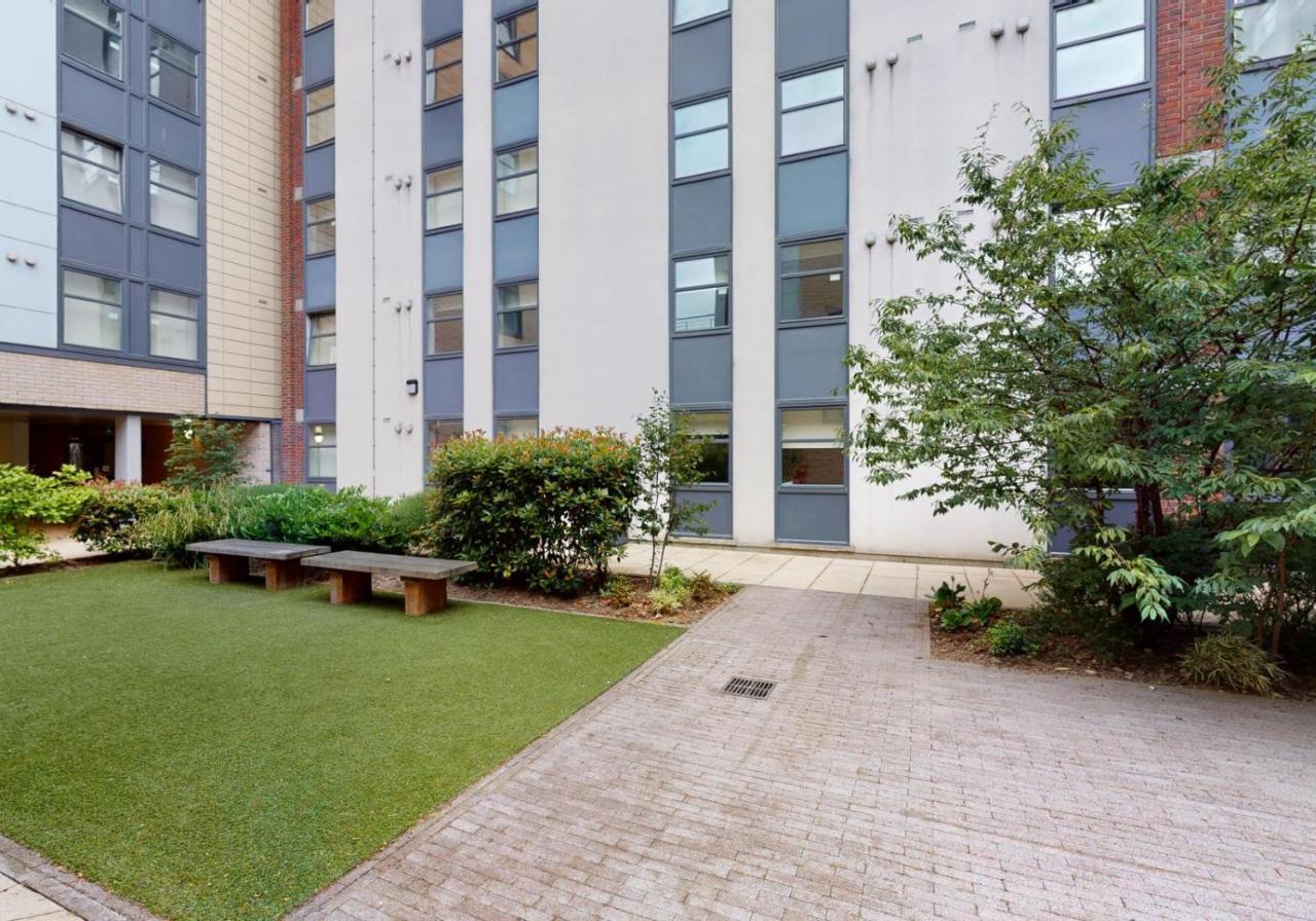 Private Bedrooms With Shared Kitchen And Studios At Iq Tufnell House In 伦敦 外观 照片