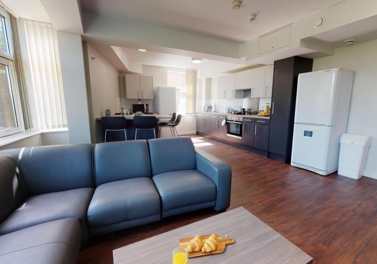 Private Bedrooms With Shared Kitchen And Studios At Iq Tufnell House In 伦敦 外观 照片